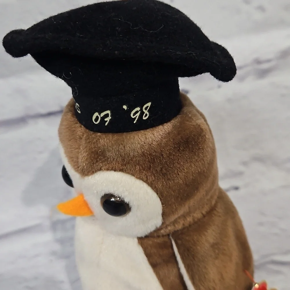 Ty beanie baby Wise the owl Class of 1998